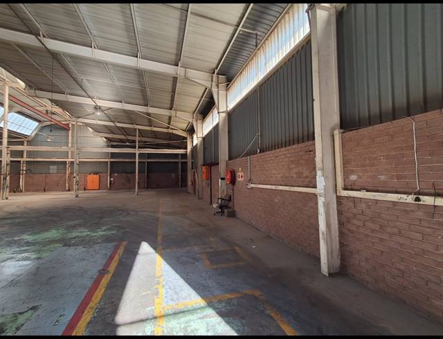 1,000M² WAREHOUSE TO LET IN HERIOTDALE